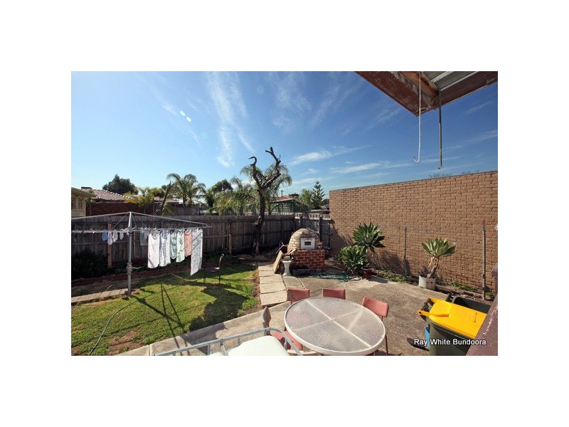 18 Wirraway Crescent, Thomastown VIC 3074