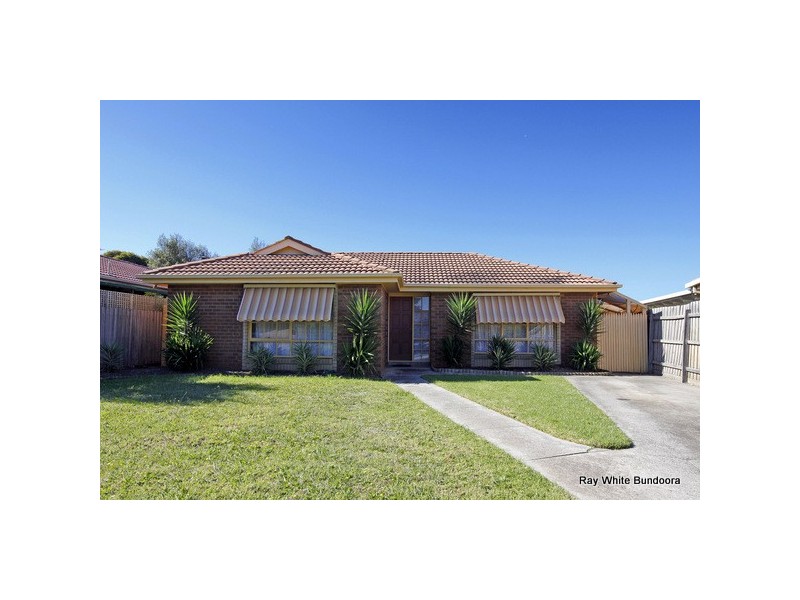 12 Fairwyn Close, Mill Park VIC 3082