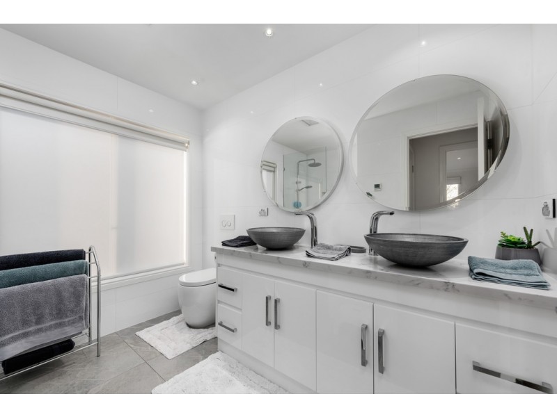 25 Stymie Street, Kingsbury VIC 3083