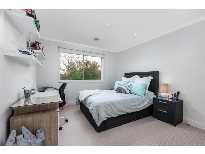 25 Stymie Street, Kingsbury VIC 3083