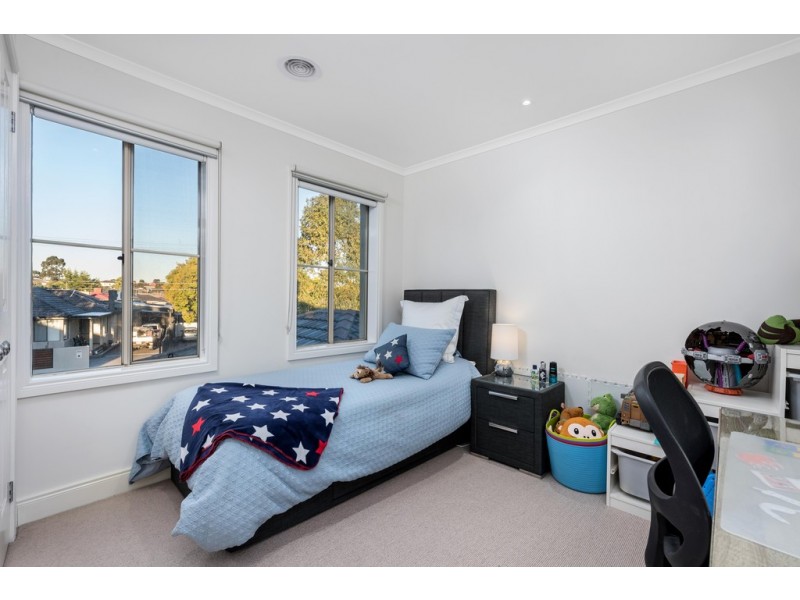 25 Stymie Street, Kingsbury VIC 3083