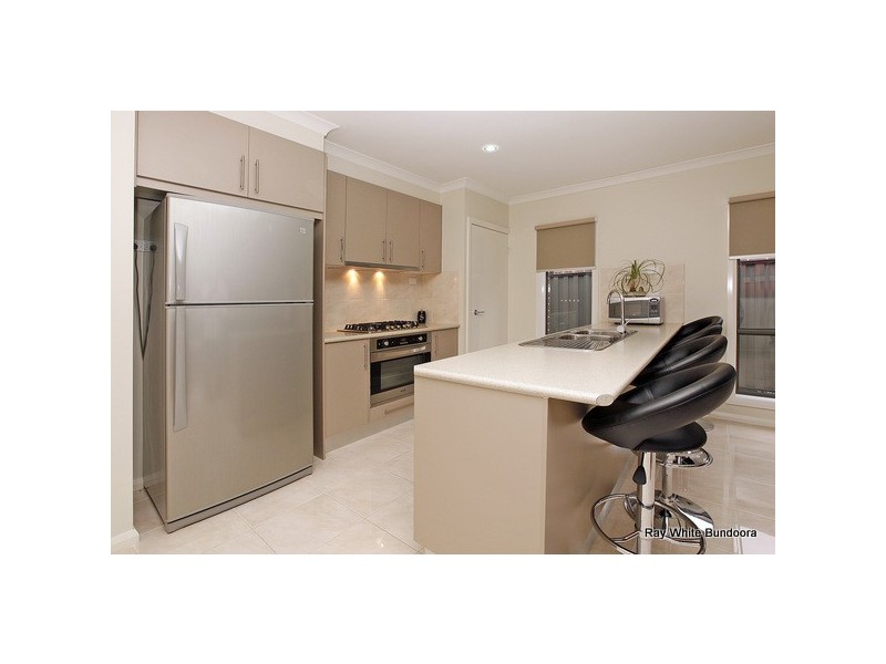32 Barmah Drive, South Morang VIC 3752