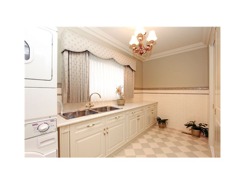 60 Brentwick Drive, Greensborough VIC 3088