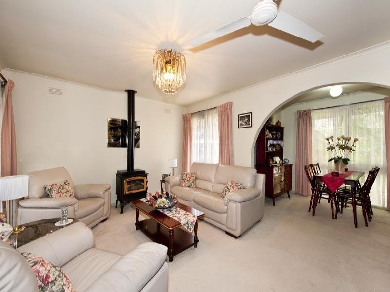 115 Cabernet Crescent, Bundoora VIC 3083