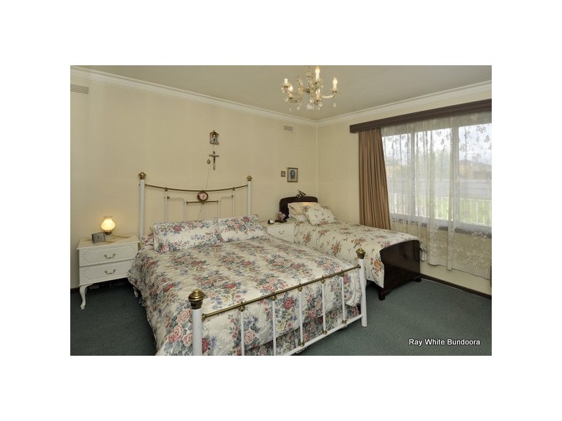 32 Hazel Grove, Pascoe Vale VIC 3044