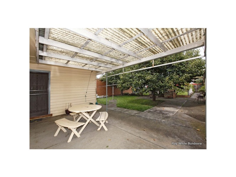 77 Messmate Street, Lalor VIC 3075