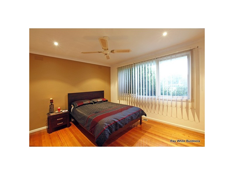 37 Sharpes Road, Watsonia North VIC 3087