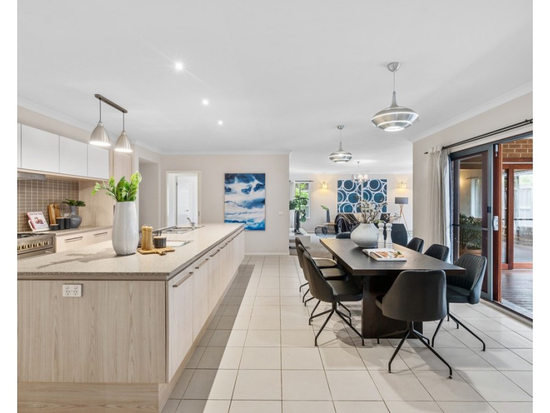 40 Bedervale Loop, Doreen VIC 3754