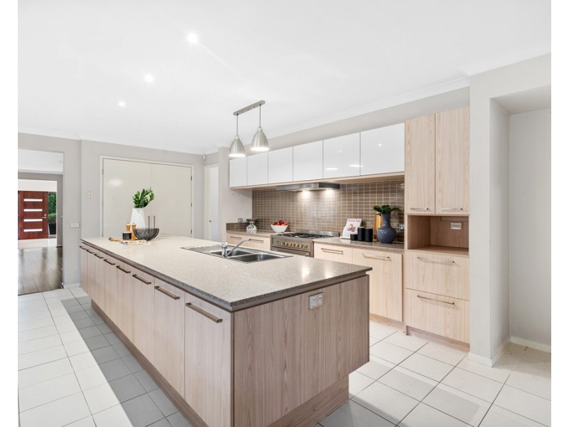 40 Bedervale Loop, Doreen VIC 3754