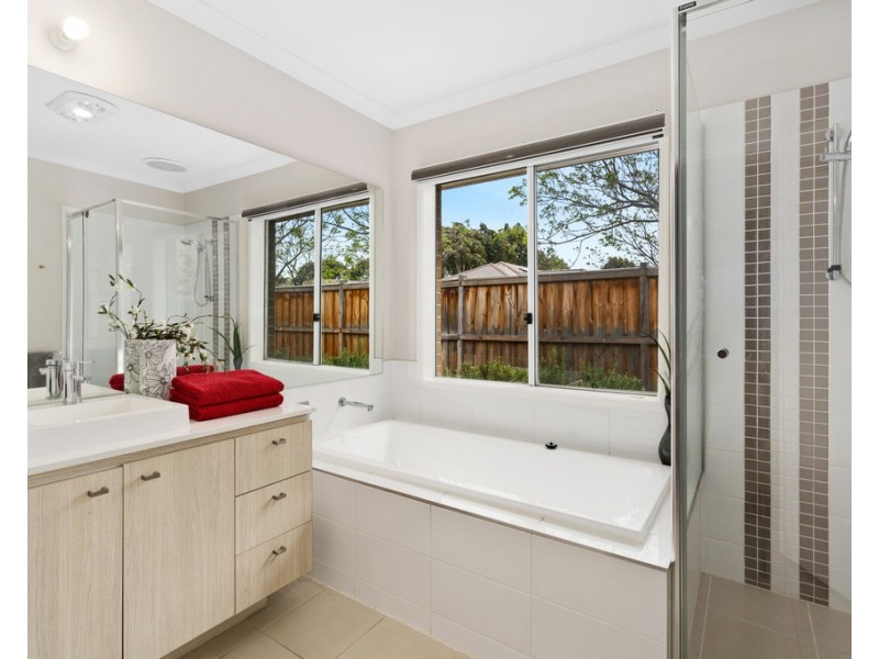 40 Bedervale Loop, Doreen VIC 3754