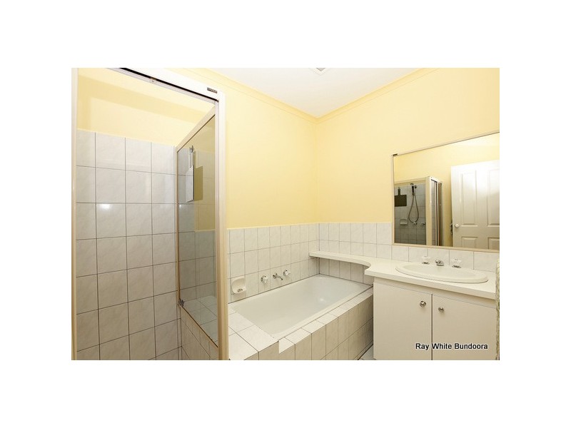 10/145 Copernicus Way, Keilor Downs VIC 3038