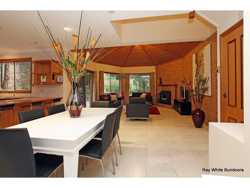 25 Cambrian Court, Eltham North VIC 3095