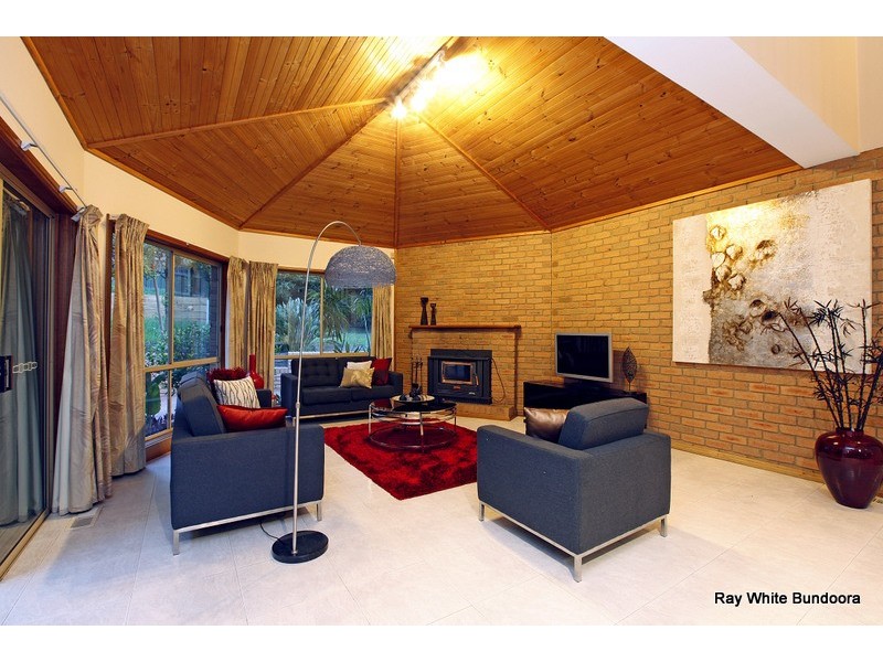 25 Cambrian Court, Eltham North VIC 3095