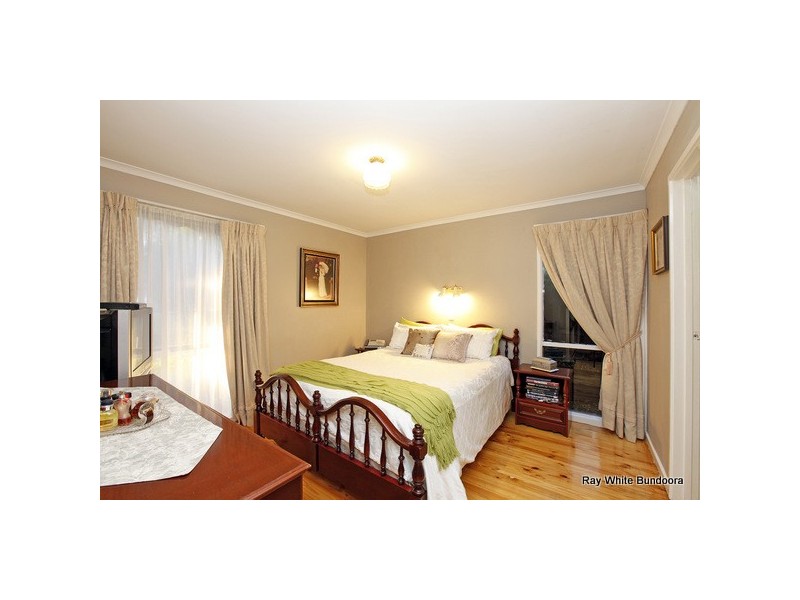 12 Allumba Drive, St Helena VIC 3088