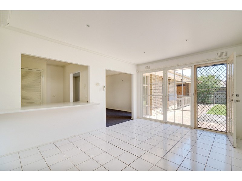 2 Dendaryl Drive, Bundoora VIC 3083