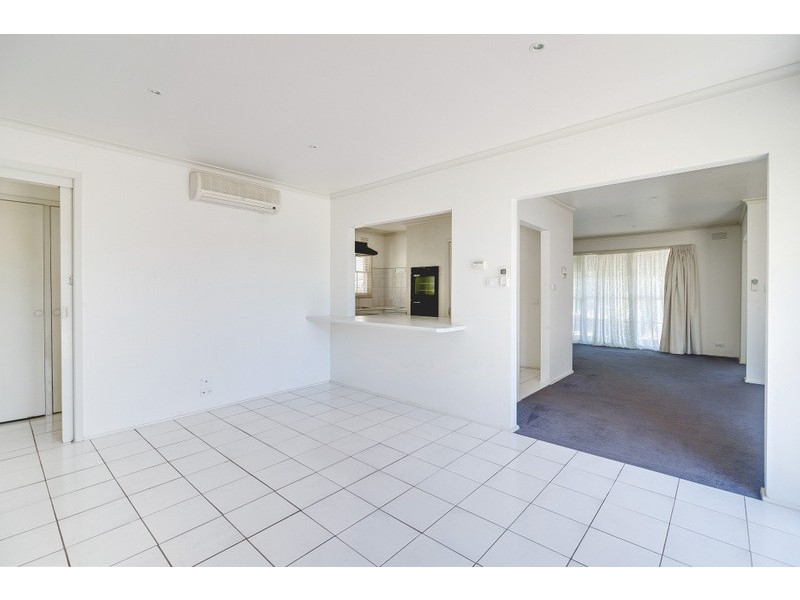 2 Dendaryl Drive, Bundoora VIC 3083