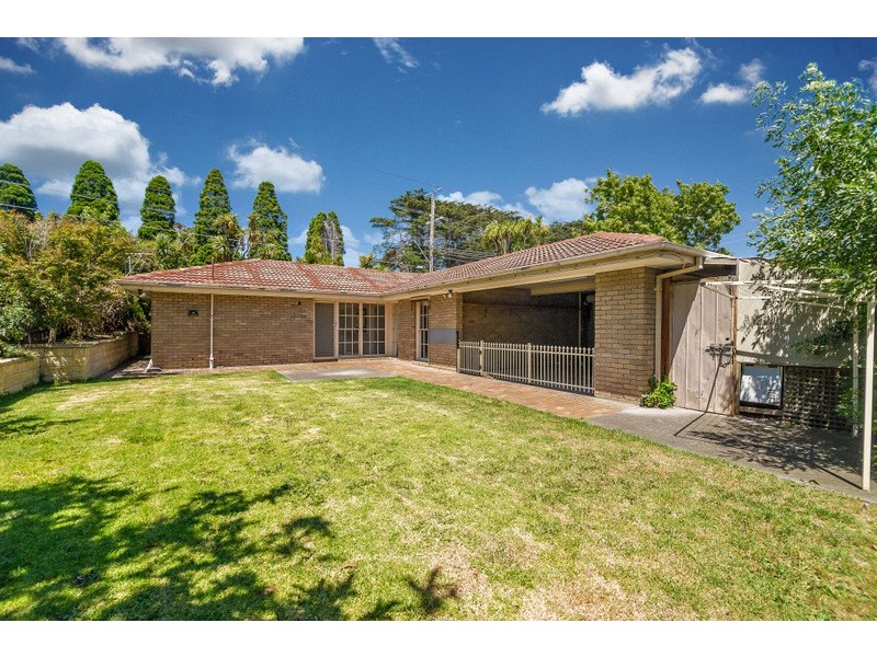 2 Dendaryl Drive, Bundoora VIC 3083