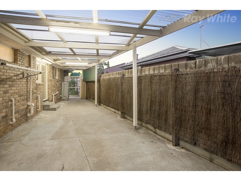 112 Darebin Drive, Thomastown VIC 3074