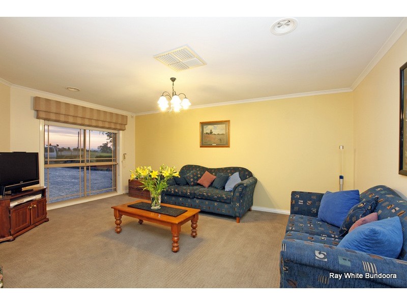 40 Stillman Drive, Mill Park VIC 3082