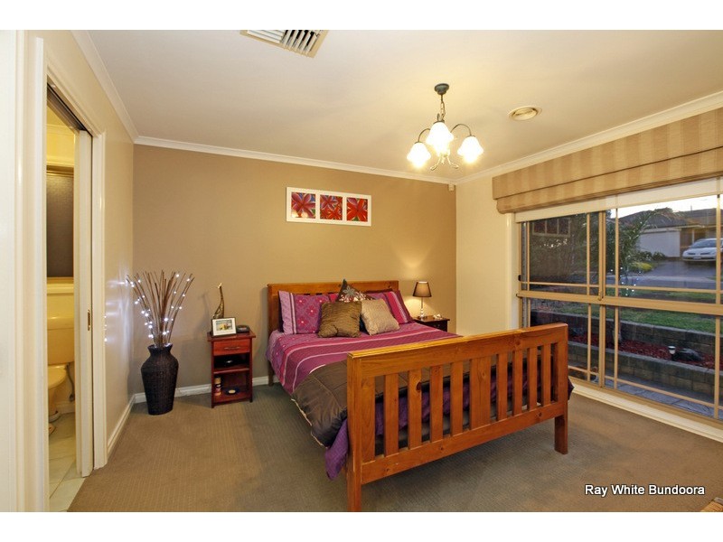 40 Stillman Drive, Mill Park VIC 3082
