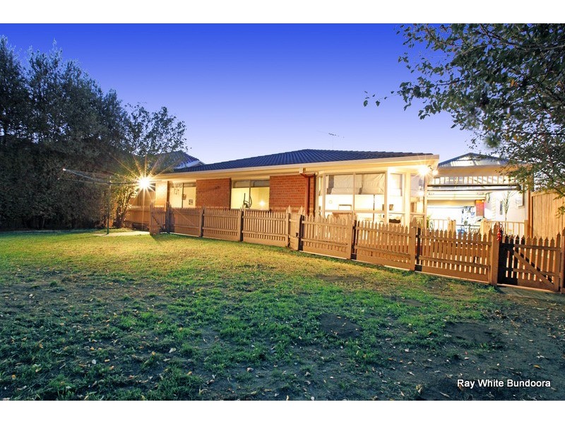 40 Stillman Drive, Mill Park VIC 3082