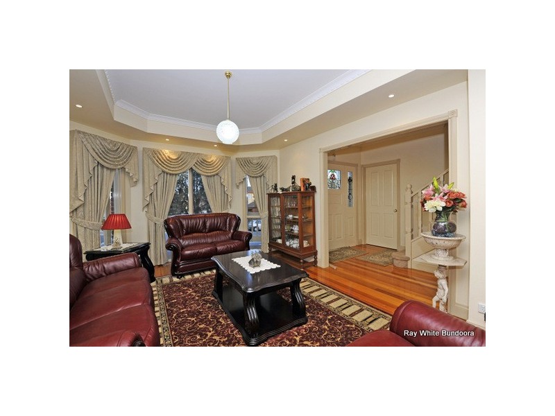 1 Eucalypt Drive, Mill Park VIC 3082