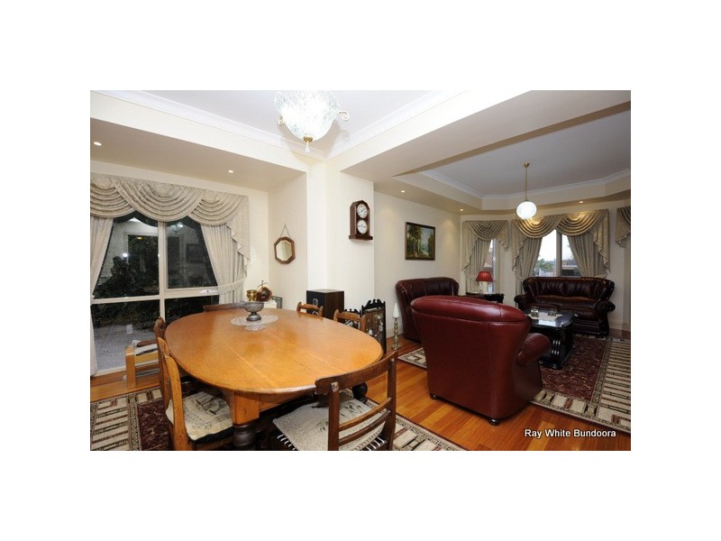 1 Eucalypt Drive, Mill Park VIC 3082