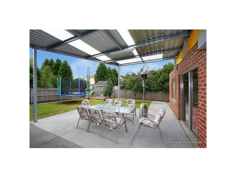 27 Azalea Avenue, Mill Park VIC 3082