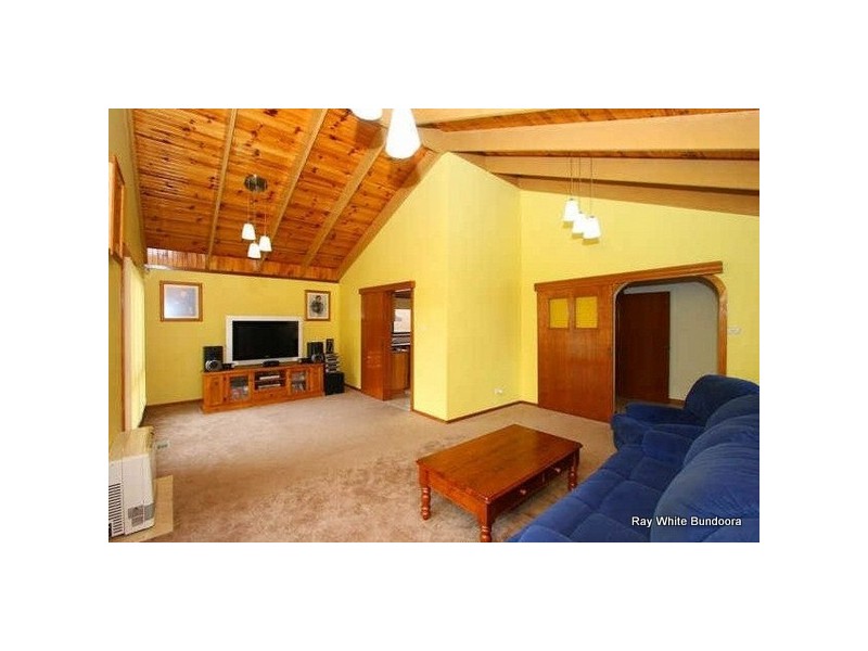 27 Azalea Avenue, Mill Park VIC 3082