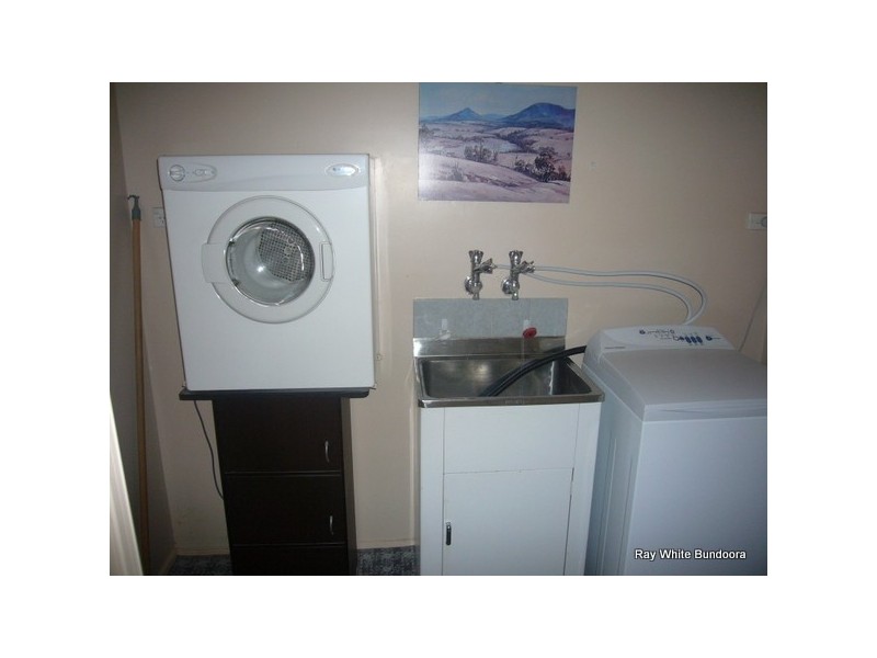 3/4 Athol Avenue, Bundoora VIC 3083