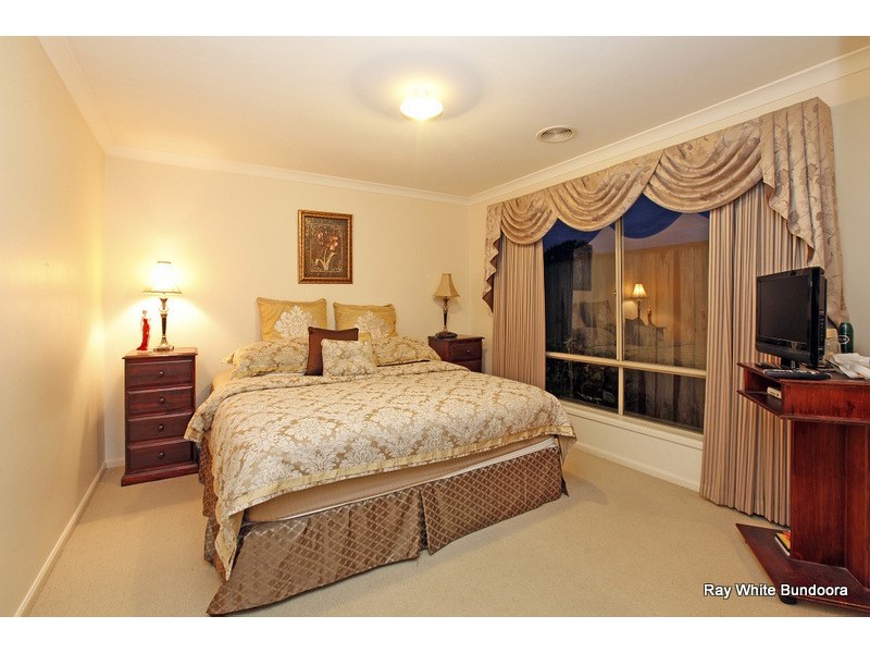 21 Fuschia Grove, South Morang VIC 3752