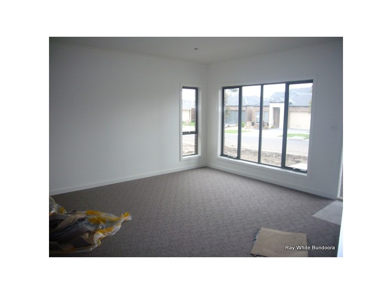 4 Embling Avenue, South Morang VIC 3752