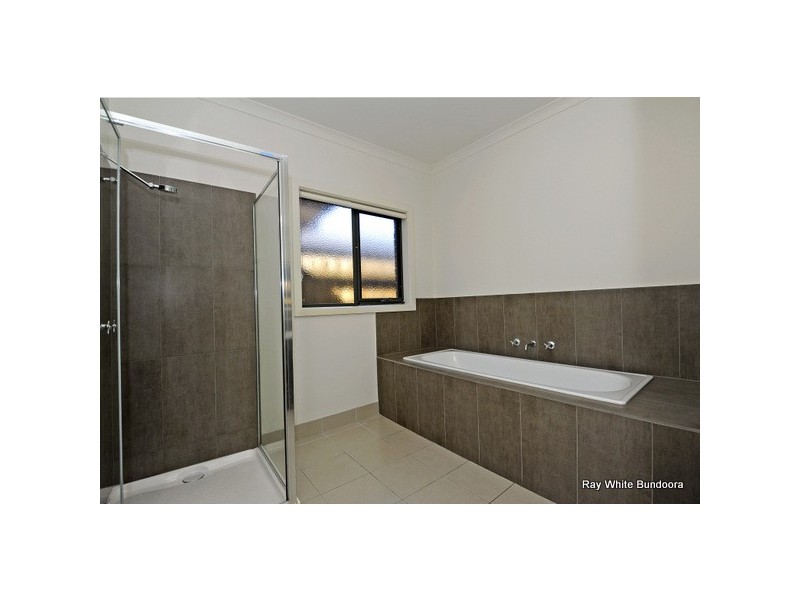 4 Embling Avenue, South Morang VIC 3752
