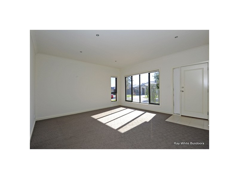 4 Embling Avenue, South Morang VIC 3752