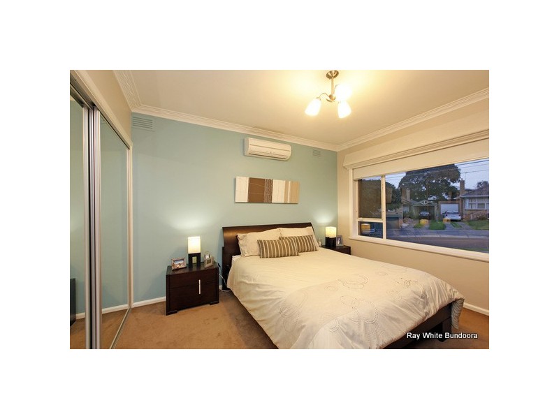 19 Meakin Street, Watsonia North VIC 3087