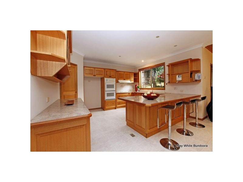 25 Cambriam Court, Eltham North VIC 3095