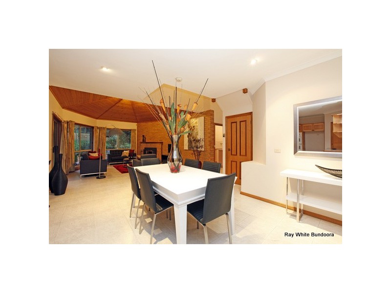 25 Cambriam Court, Eltham North VIC 3095