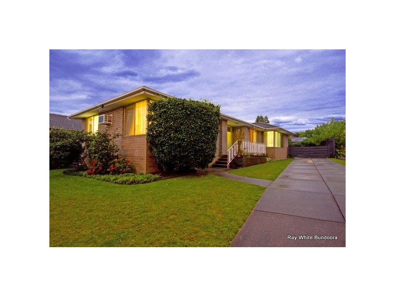 39 Greenwood Drive, Bundoora VIC 3083