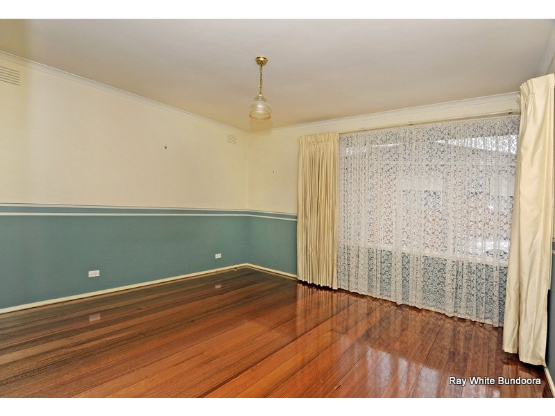 39 Greenwood Drive, Bundoora VIC 3083