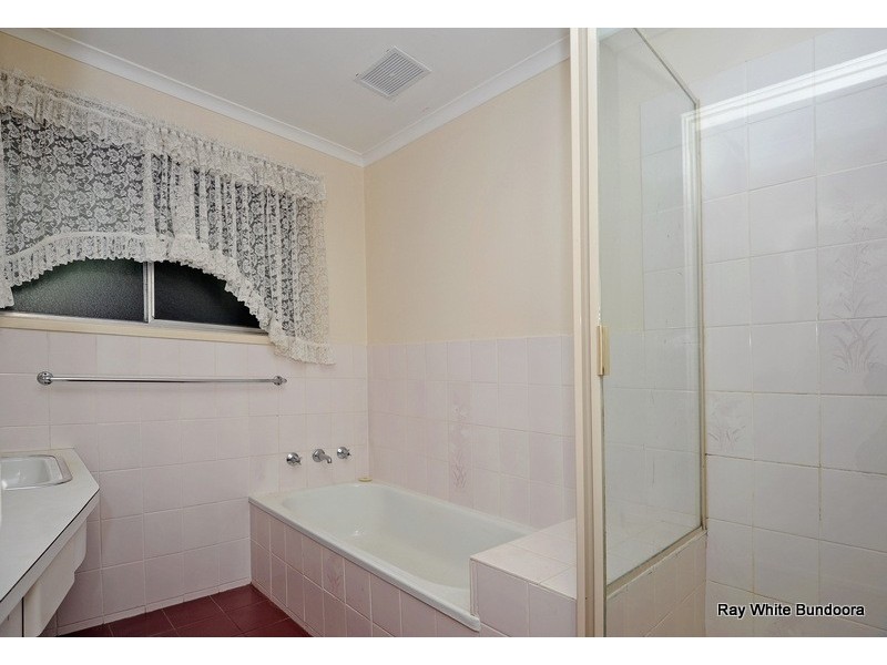 39 Greenwood Drive, Bundoora VIC 3083