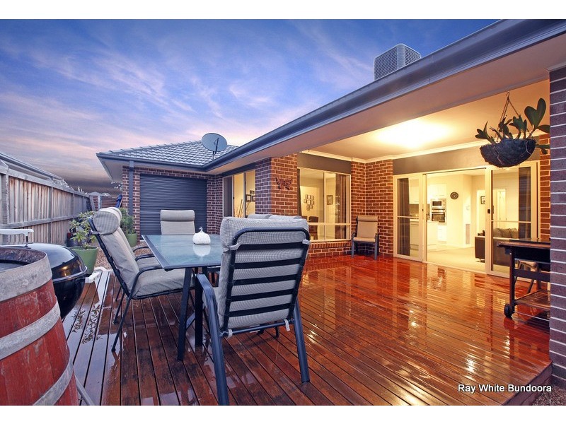 142 Overland Drive, Doreen VIC 3754