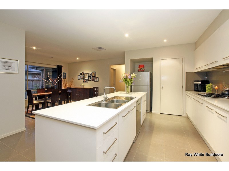 142 Overland Drive, Doreen VIC 3754