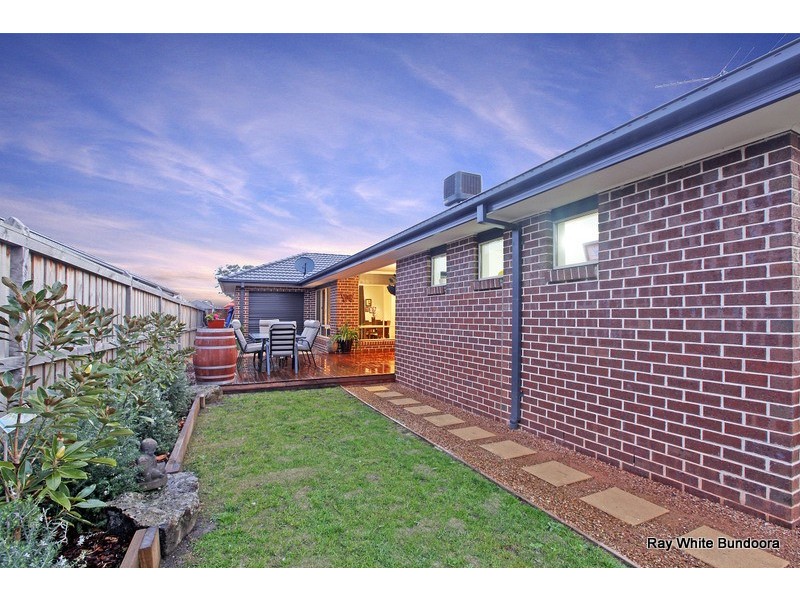 142 Overland Drive, Doreen VIC 3754