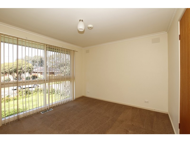29 Sherwood Drive, Thomastown VIC 3074