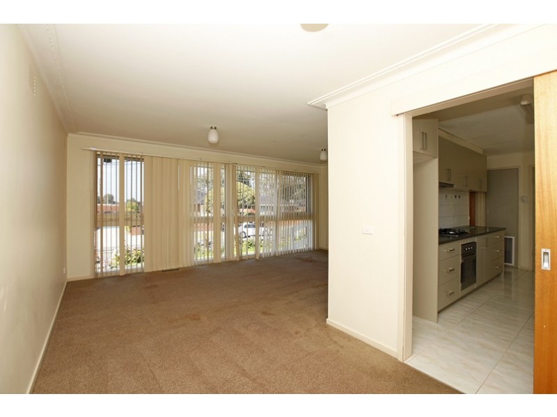 29 Sherwood Drive, Thomastown VIC 3074