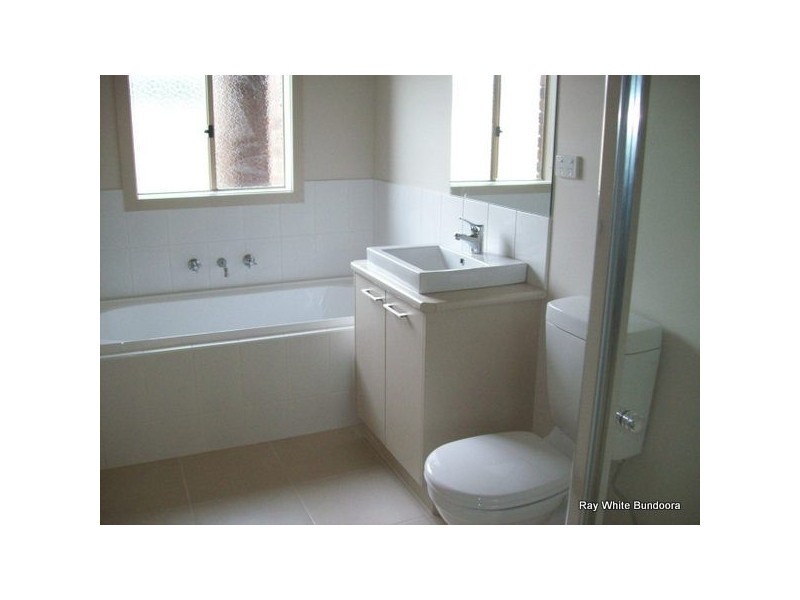 2/114 Broadway, Reservoir VIC 3073