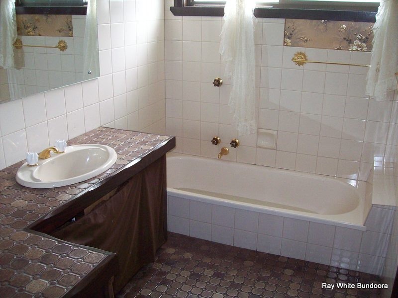 126 The Boulevard, Thomastown VIC 3074