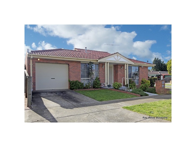 1/15 Woolnough Drive, Mill Park VIC 3082