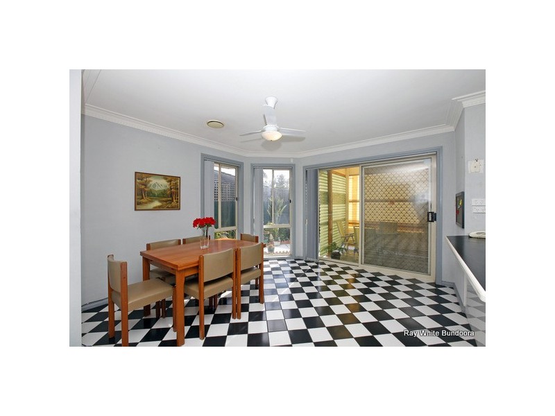 1/15 Woolnough Drive, Mill Park VIC 3082