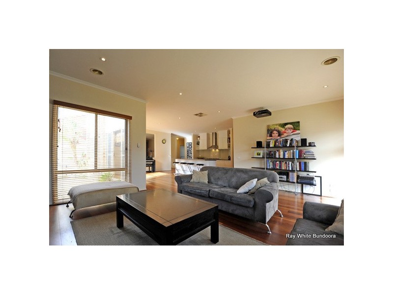 9 Saunders Crescent, Epping VIC 3076